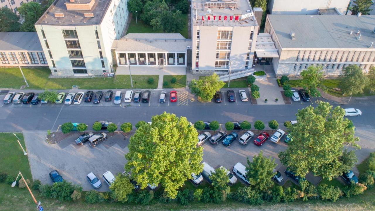 Hotel Laterum Pécs Eksteriør billede